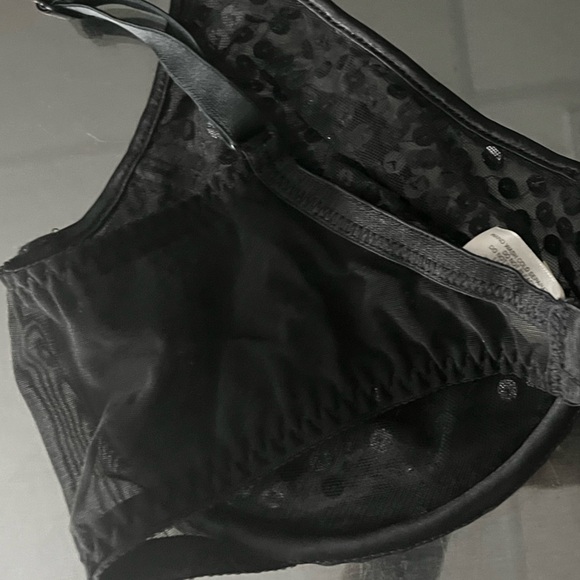 Victoria's Secret Black Sequin Embellished Bra - Picture 9 of 16